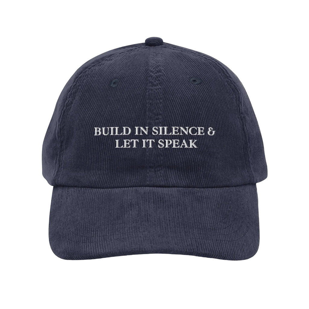 Areté Build in Silence gorra pana Navy — mensaje bordado Drop 01