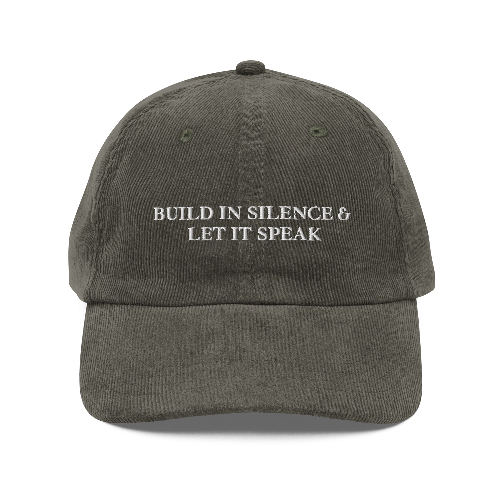 Areté Build in Silence gorra pana Olive — mensaje bordado Drop 01
